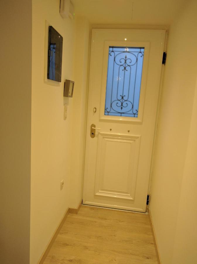 אתונה Cozy Apartment Ideally Located City Center And Megaron Moussikis Metro Station מראה חיצוני תמונה