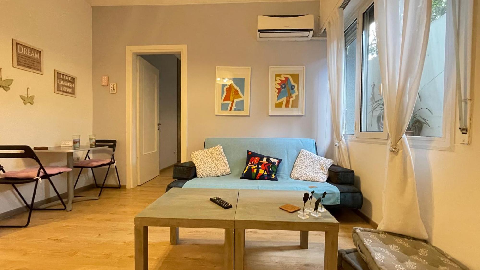 אתונה Cozy Apartment Ideally Located City Center And Megaron Moussikis Metro Station מראה חיצוני תמונה